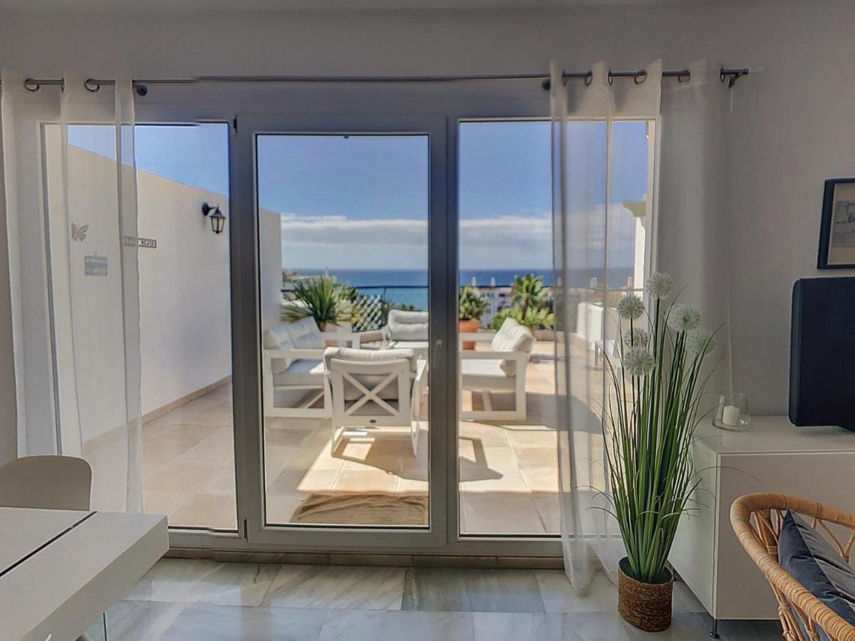 Frontline Beach Penthouse In Mi Capricho Sitio de Calahonda Exteriér fotografie