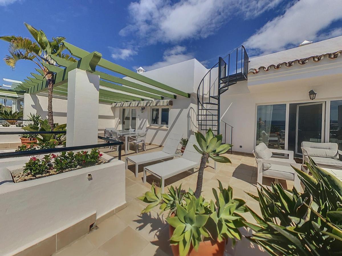 Frontline Beach Penthouse In Mi Capricho Sitio de Calahonda Exteriér fotografie