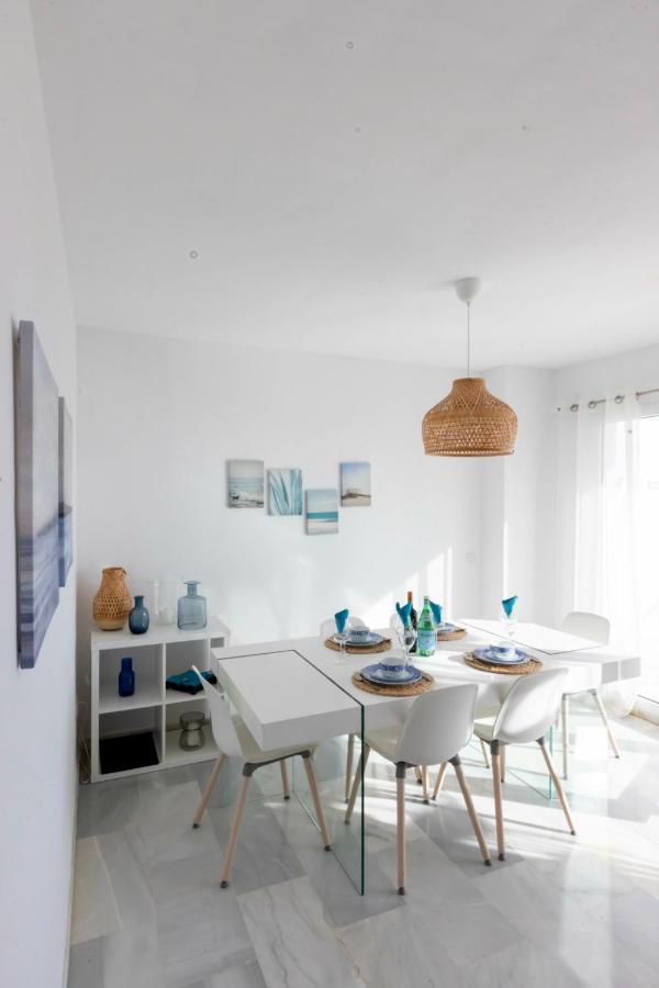 Frontline Beach Penthouse In Mi Capricho Sitio de Calahonda Exteriér fotografie