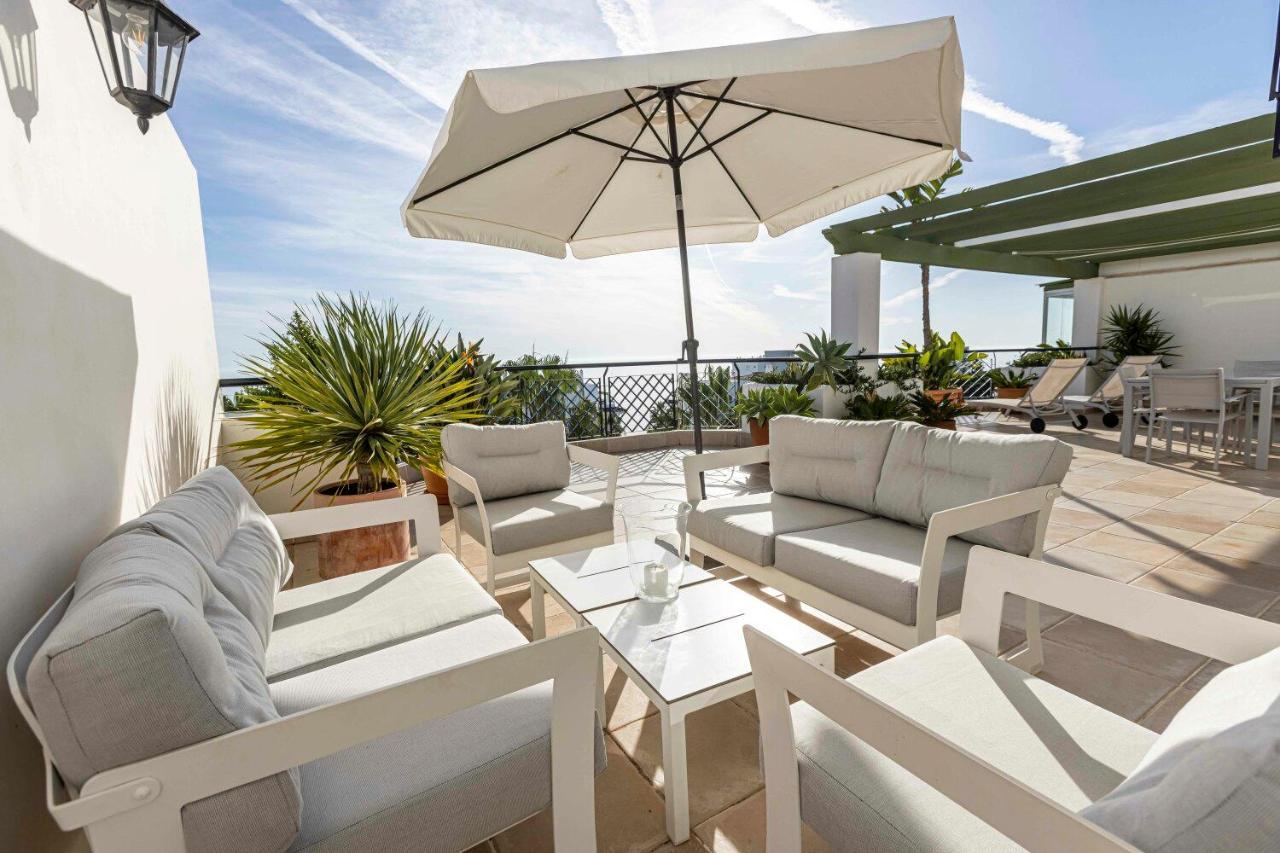 Frontline Beach Penthouse In Mi Capricho Sitio de Calahonda Exteriér fotografie