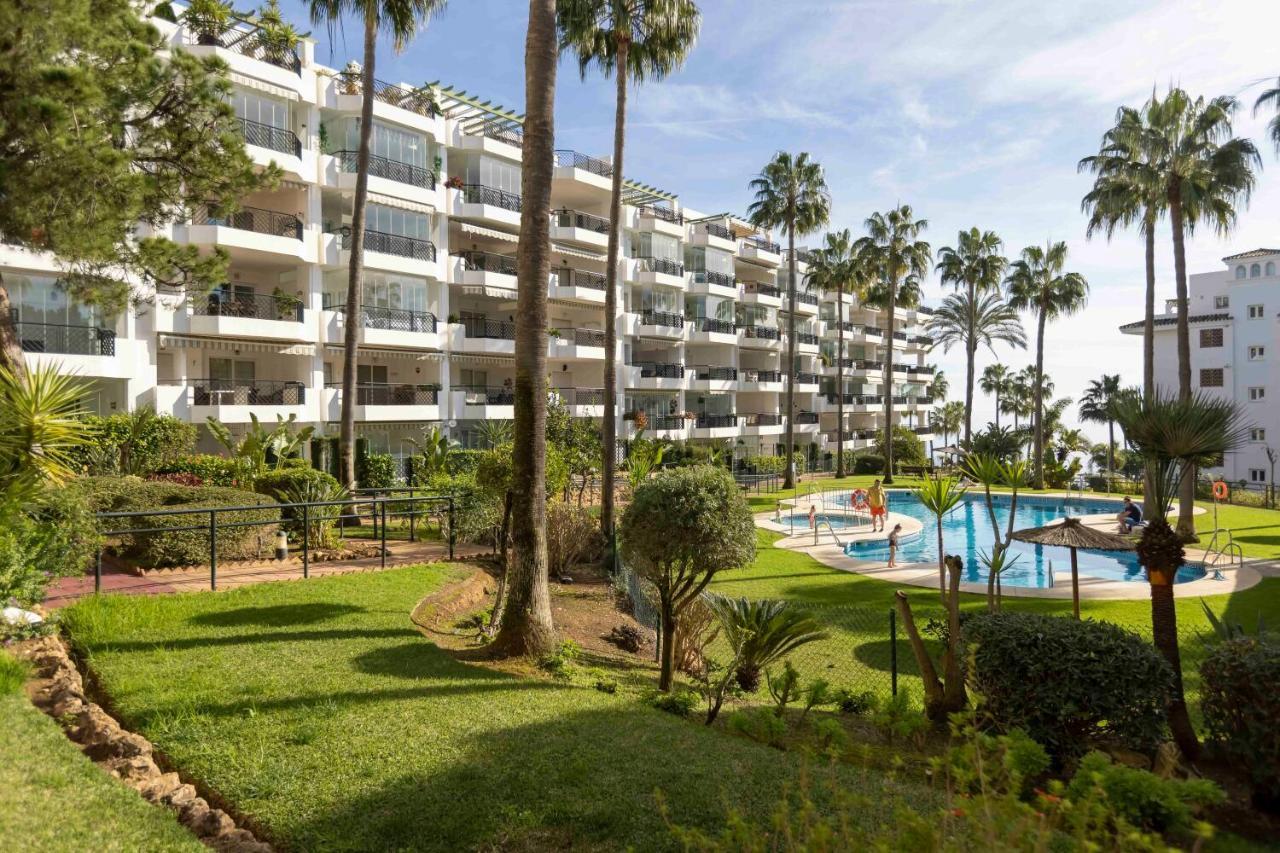 Frontline Beach Penthouse In Mi Capricho Sitio de Calahonda Exteriér fotografie